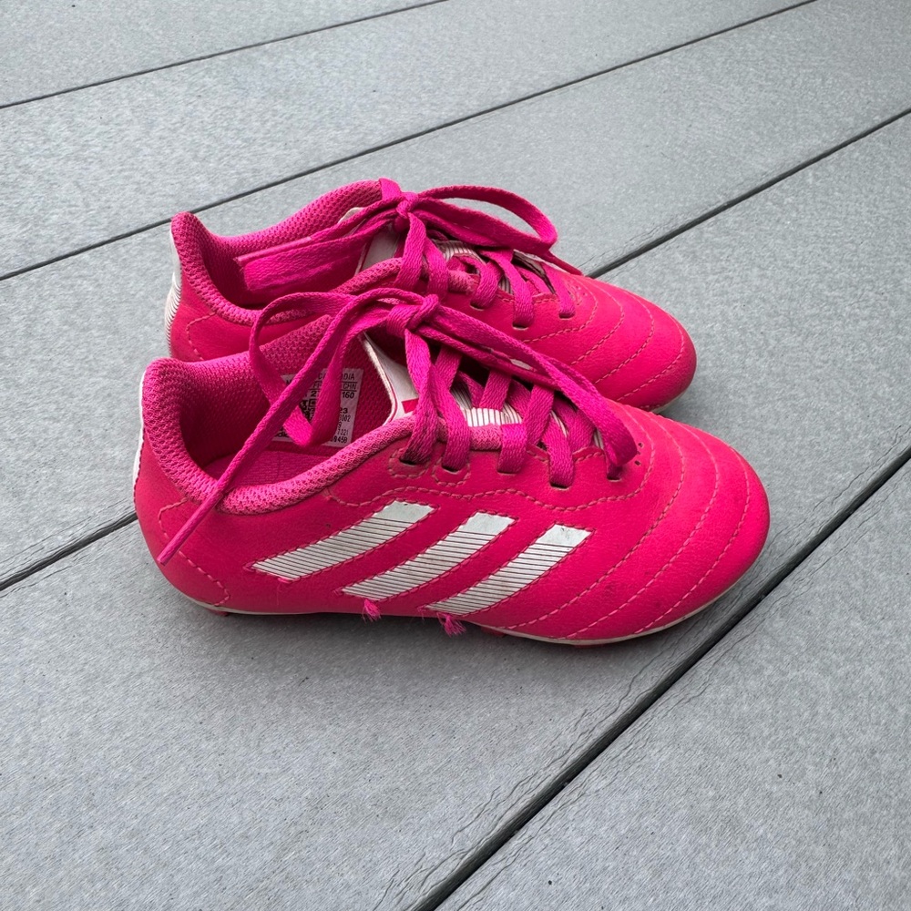 Adidas soccer cleats size 10 - Picture 2 of 6